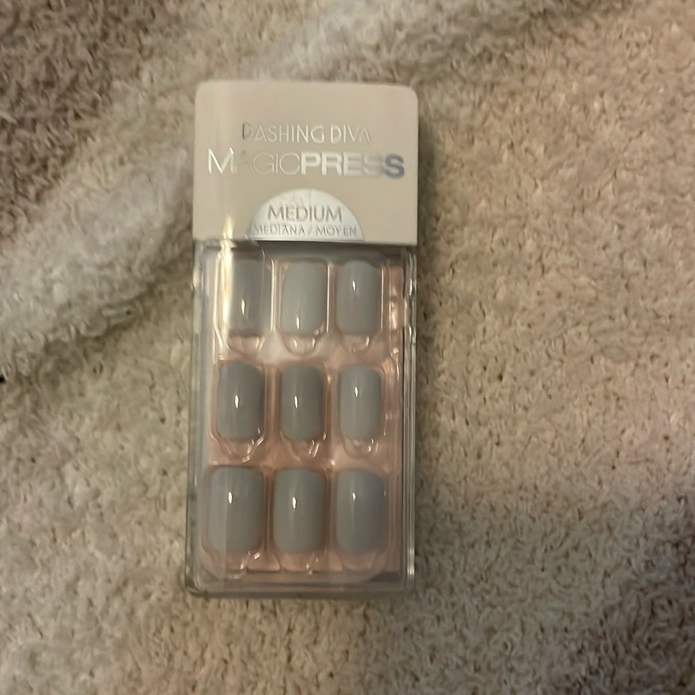 Dashing Diva Magic Press Nails